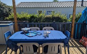 Mobil Home Avec Terrasse Camping Du Gouffre Numero 88 Plougrescant